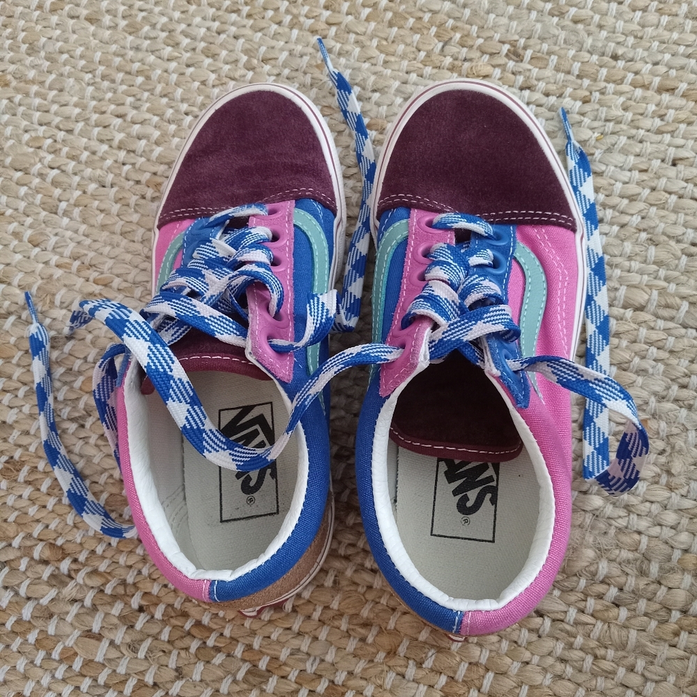 Van's sneakers. Colorful design. Girls Size 5
